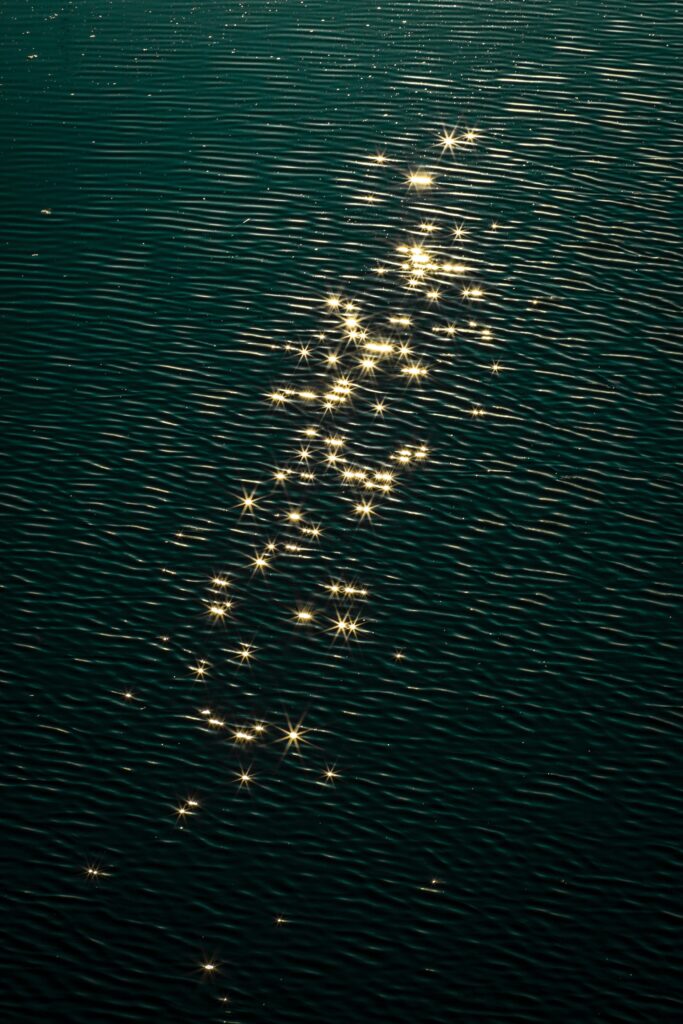 lights in water